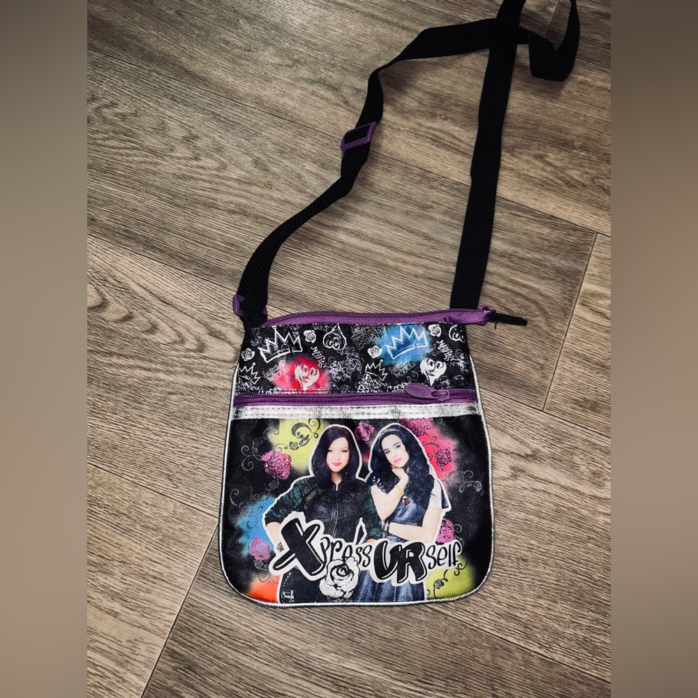 Disney Descendants satchel